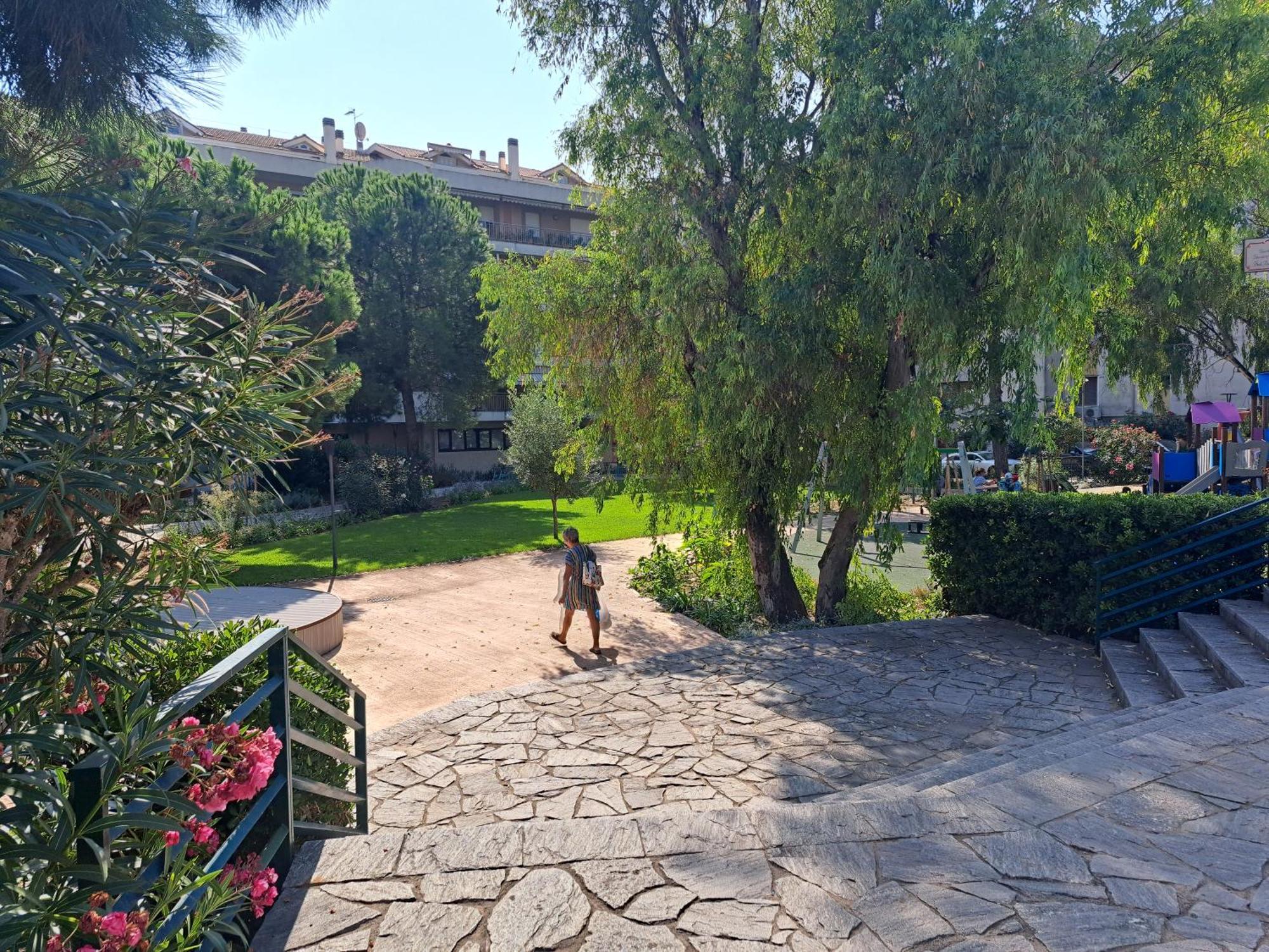 Appartamento - Terrazzo Vivibile Vista Mare, Wi-Fi Gratuito Vallecrosia Eksteriør bilde